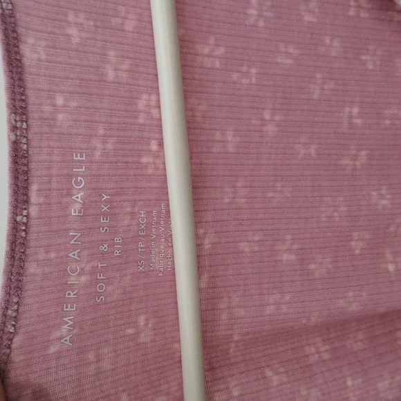 floral AEO cropped tee - Picture 2 of 3